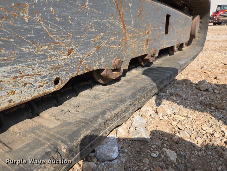 image for item EN3753 2015 Takeuchi TB240 mini excavator