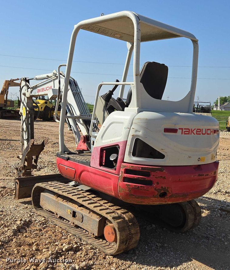 image for item EN3754 2015 Takeuchi TB230 mini excavator