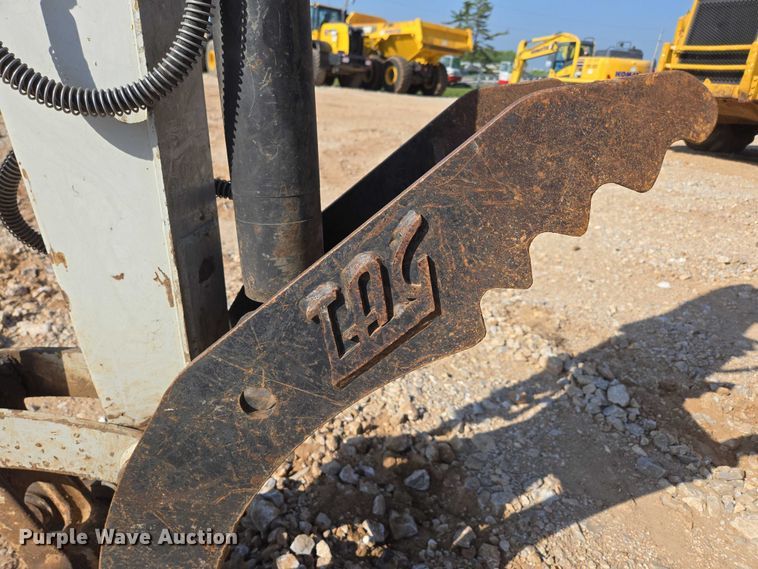 image for item EN3754 2015 Takeuchi TB230 mini excavator