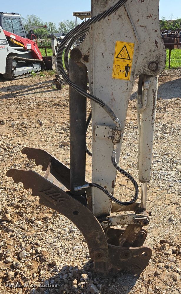 image for item EN3754 2015 Takeuchi TB230 mini excavator