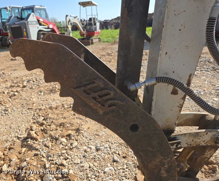 image for item EN3754 2015 Takeuchi TB230 mini excavator