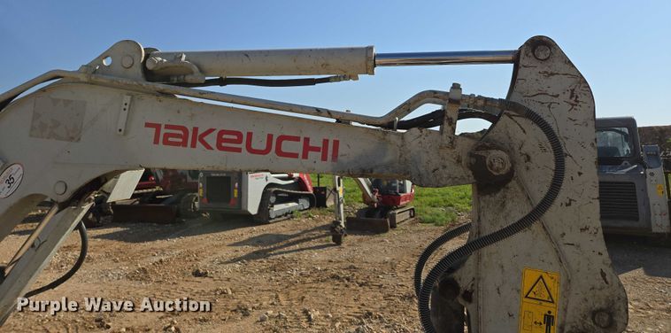 image for item EN3754 2015 Takeuchi TB230 mini excavator