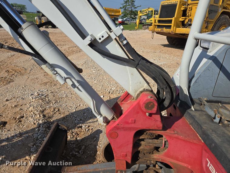 image for item EN3754 2015 Takeuchi TB230 mini excavator