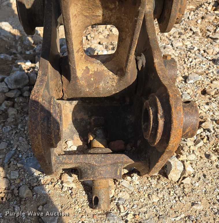 image for item EN3754 2015 Takeuchi TB230 mini excavator