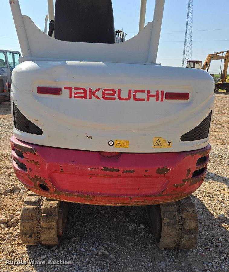 image for item EN3754 2015 Takeuchi TB230 mini excavator