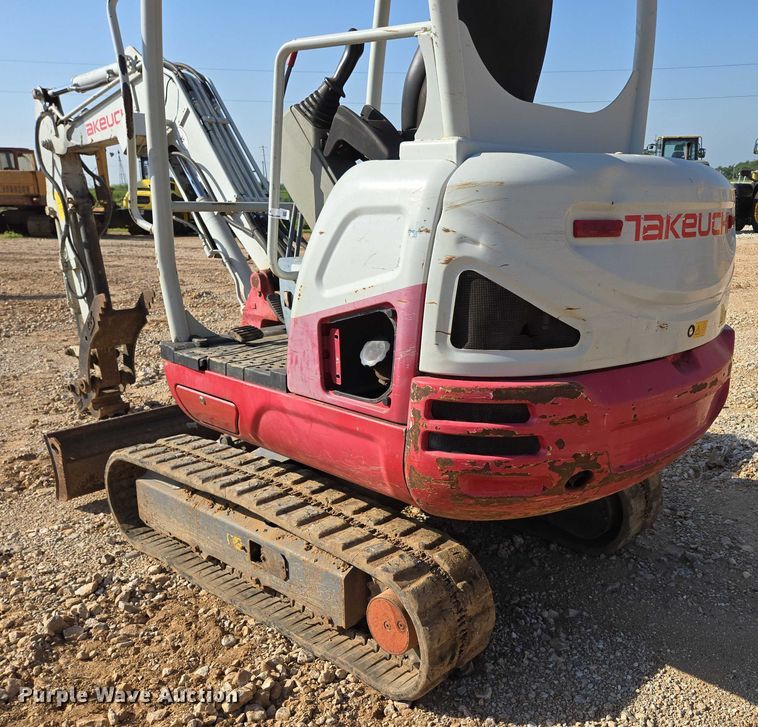image for item EN3754 2015 Takeuchi TB230 mini excavator