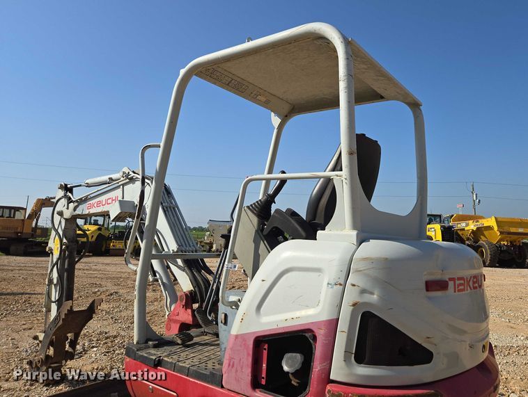image for item EN3754 2015 Takeuchi TB230 mini excavator