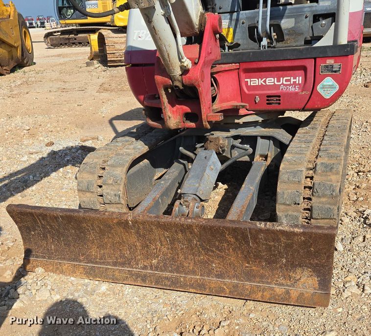 image for item EN3754 2015 Takeuchi TB230 mini excavator