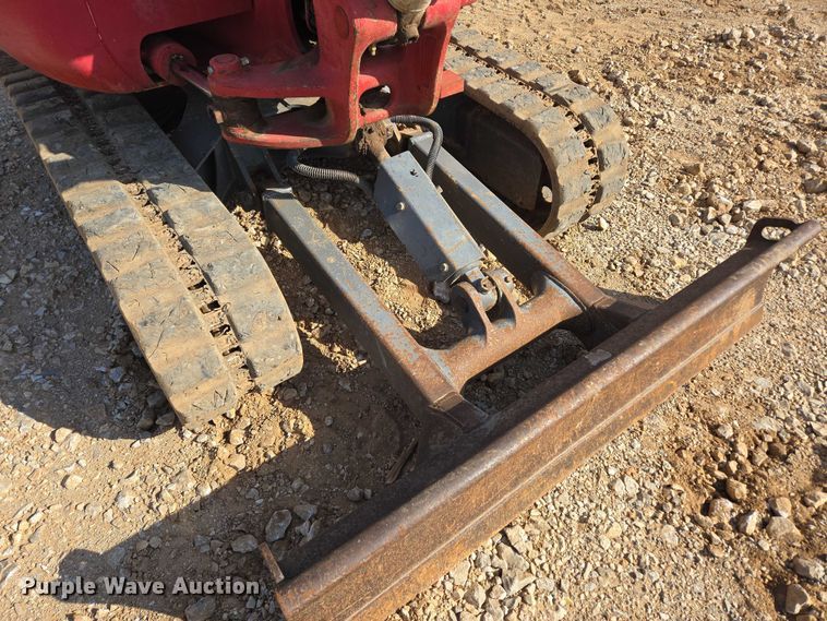 image for item EN3754 2015 Takeuchi TB230 mini excavator