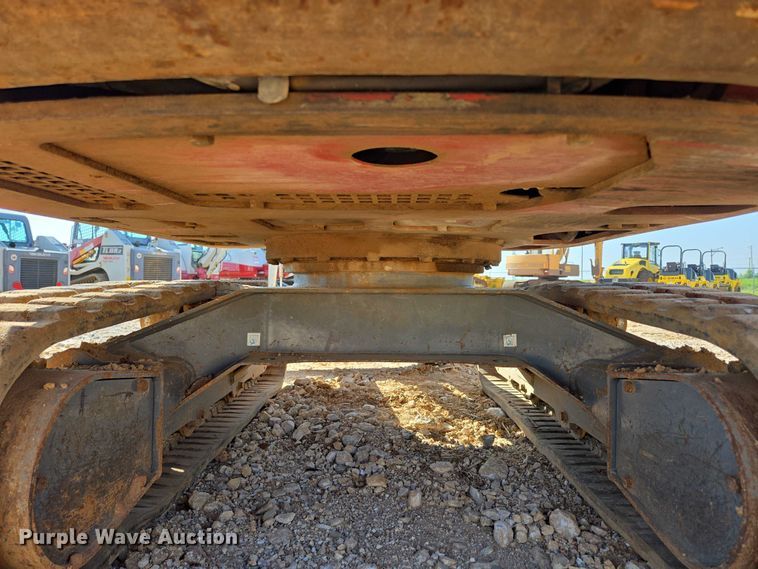 image for item EN3754 2015 Takeuchi TB230 mini excavator