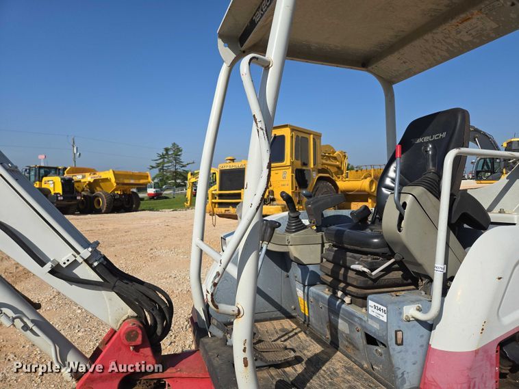 image for item EN3754 2015 Takeuchi TB230 mini excavator