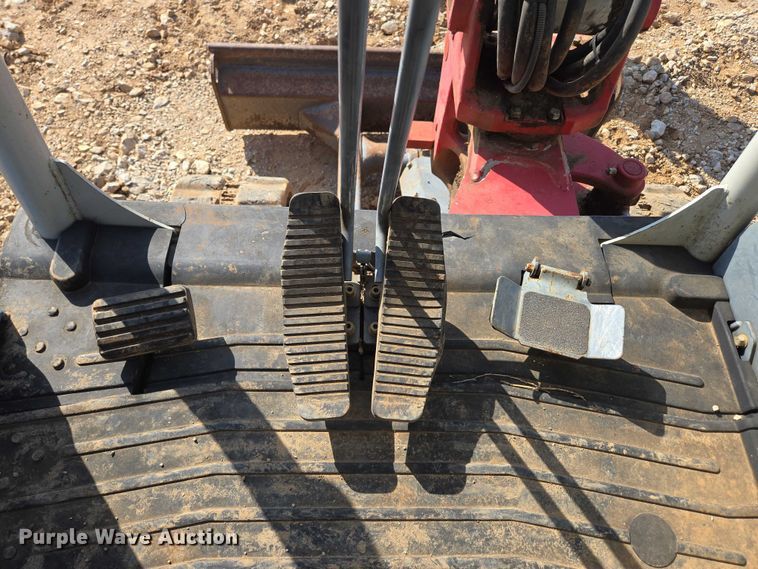 image for item EN3754 2015 Takeuchi TB230 mini excavator