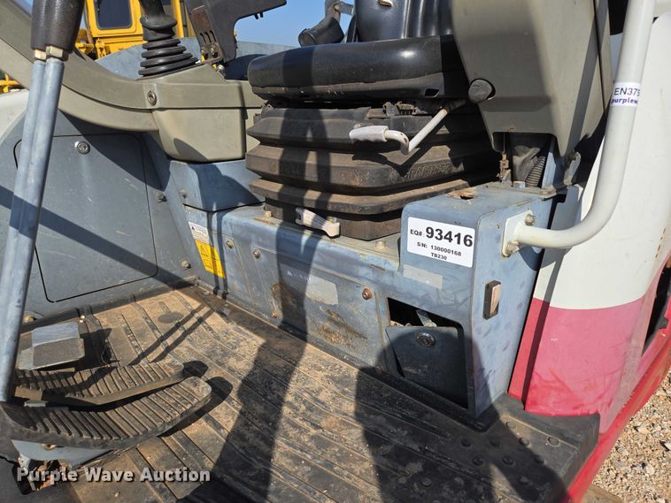 image for item EN3754 2015 Takeuchi TB230 mini excavator