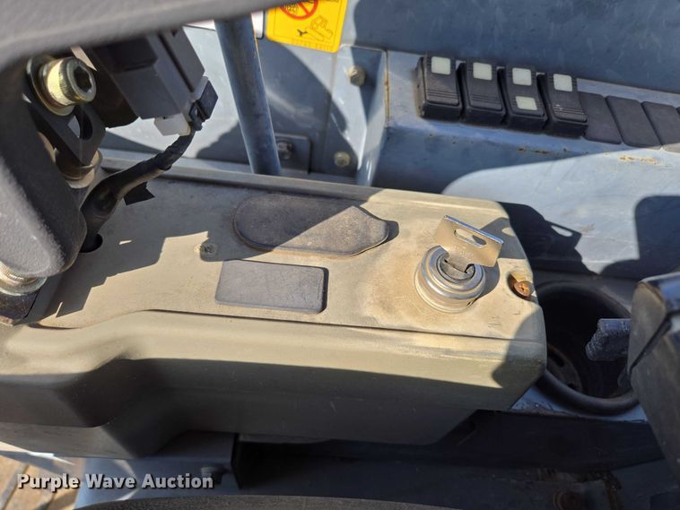 image for item EN3754 2015 Takeuchi TB230 mini excavator