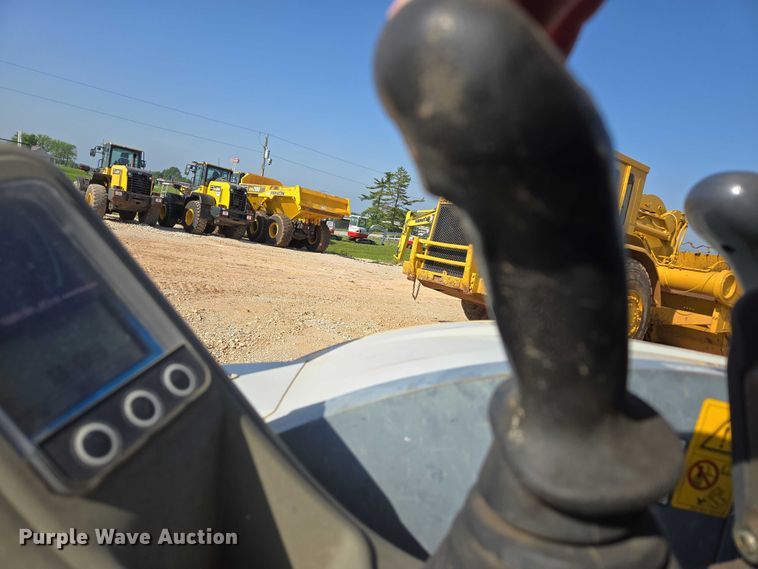 image for item EN3754 2015 Takeuchi TB230 mini excavator