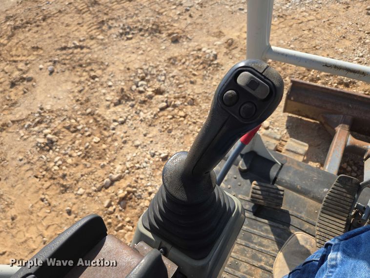 image for item EN3754 2015 Takeuchi TB230 mini excavator