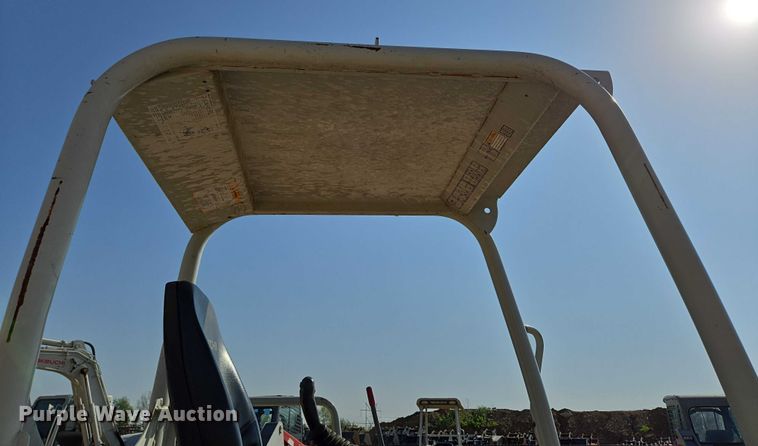 image for item EN3754 2015 Takeuchi TB230 mini excavator