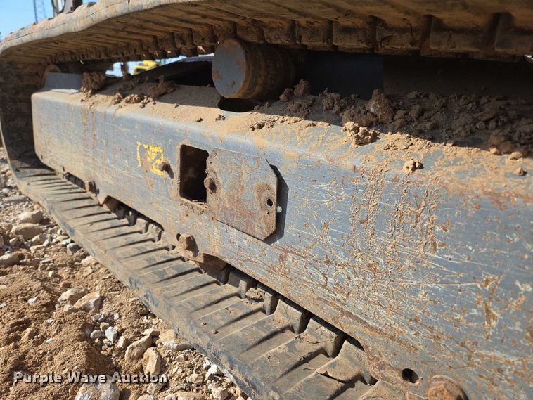 image for item EN3754 2015 Takeuchi TB230 mini excavator