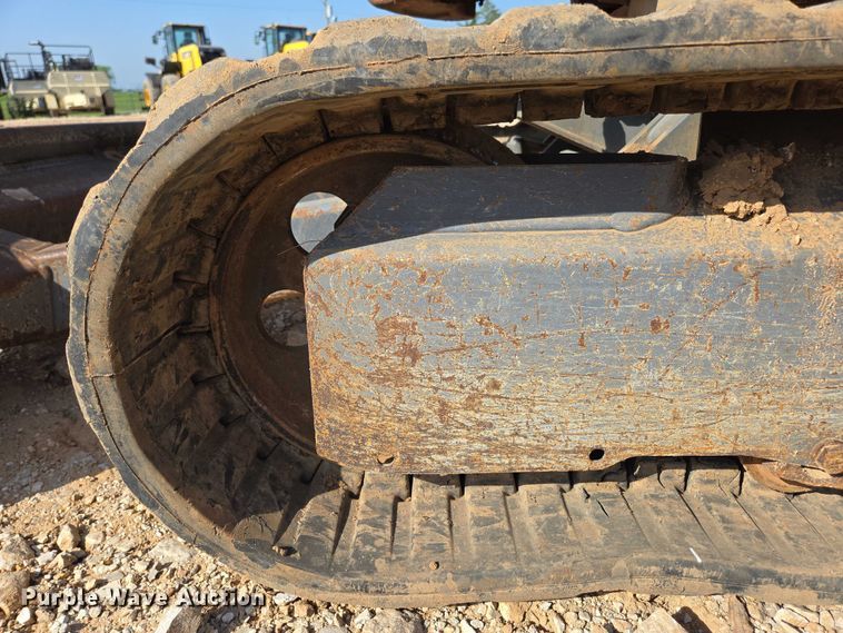 image for item EN3754 2015 Takeuchi TB230 mini excavator