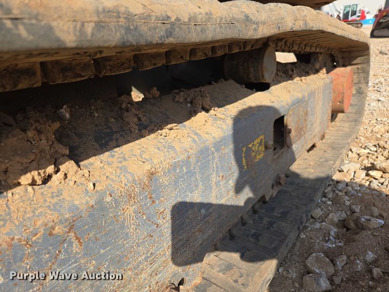 image for item EN3754 2015 Takeuchi TB230 mini excavator