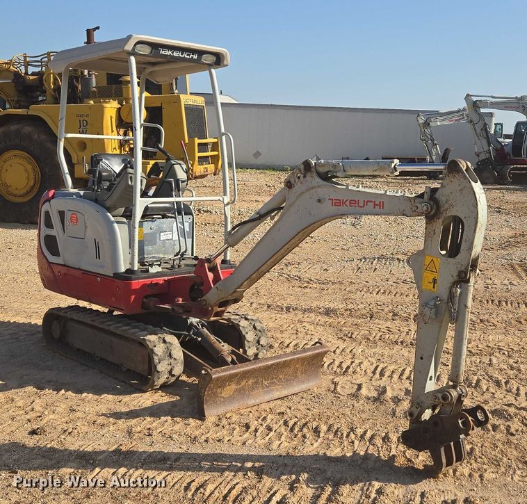 image for item EN3755 2016 Takeuchi TB216 mini excavator