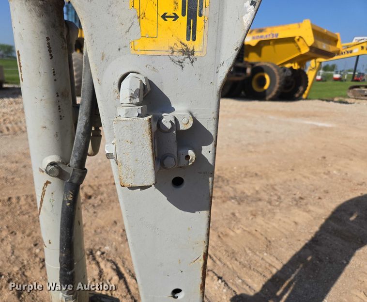 image for item EN3755 2016 Takeuchi TB216 mini excavator