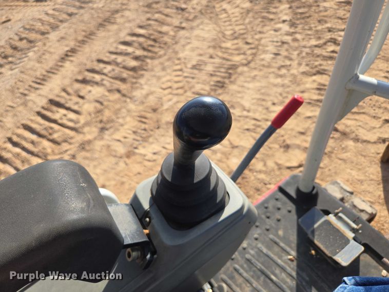 image for item EN3755 2016 Takeuchi TB216 mini excavator