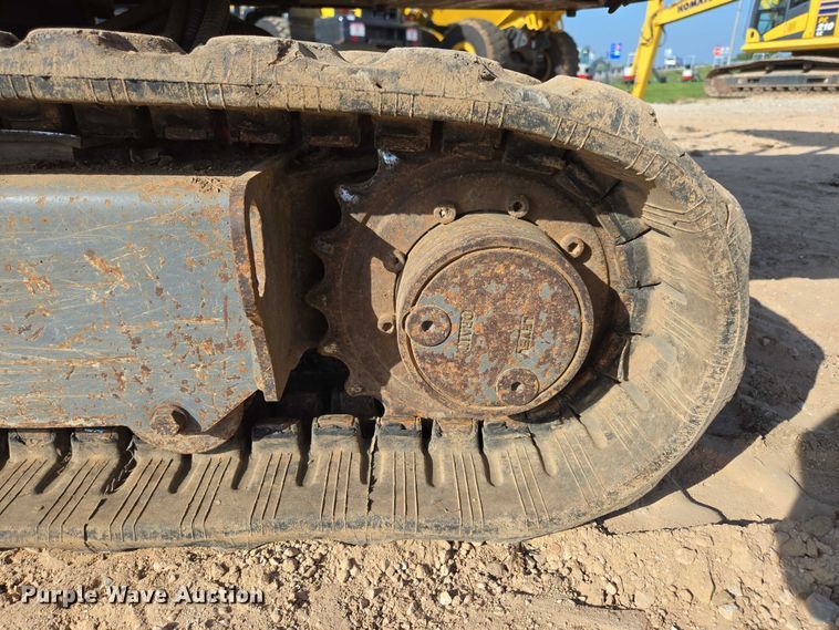 image for item EN3755 2016 Takeuchi TB216 mini excavator