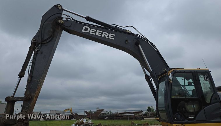 image for item EN3756 2012 John Deere 350G LC excavator