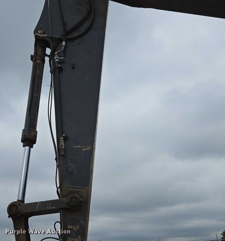 image for item EN3756 2012 John Deere 350G LC excavator