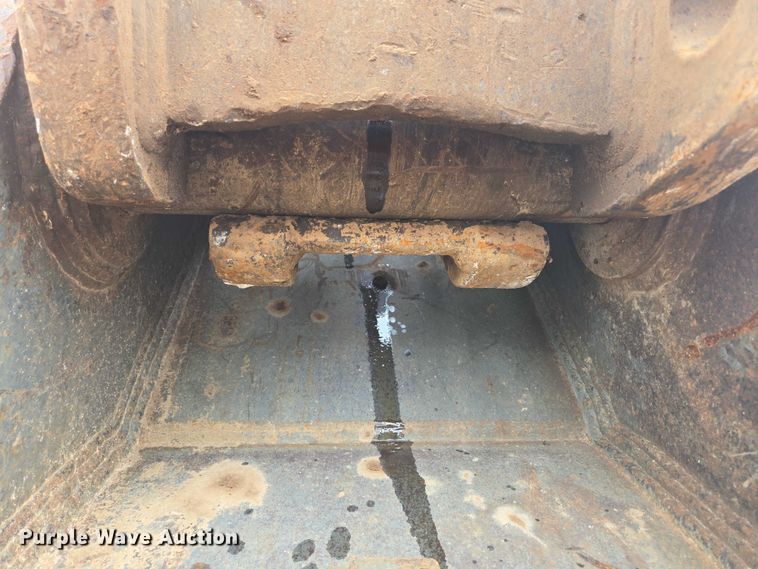 image for item EN3756 2012 John Deere 350G LC excavator