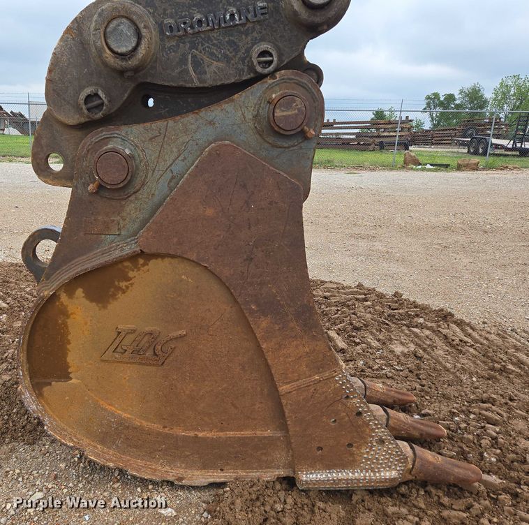 image for item EN3756 2012 John Deere 350G LC excavator