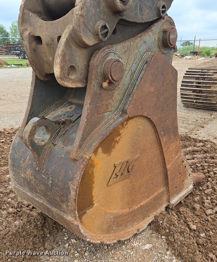 image for item EN3756 2012 John Deere 350G LC excavator