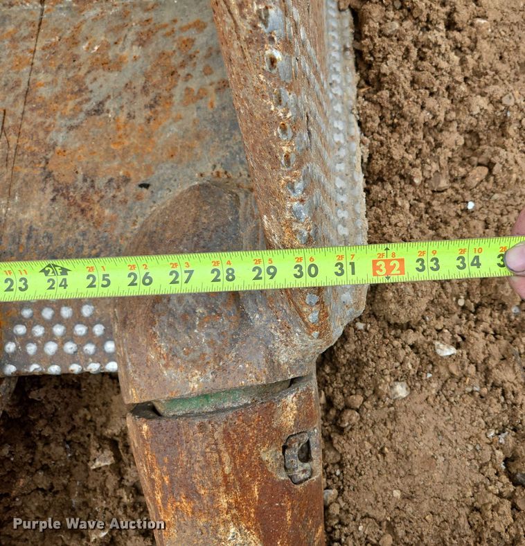 image for item EN3756 2012 John Deere 350G LC excavator