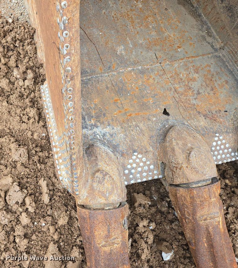 image for item EN3756 2012 John Deere 350G LC excavator