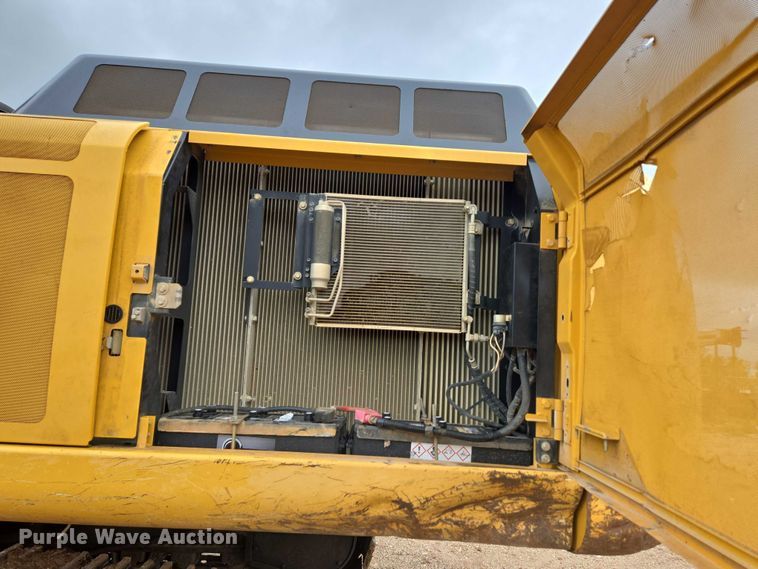 image for item EN3756 2012 John Deere 350G LC excavator