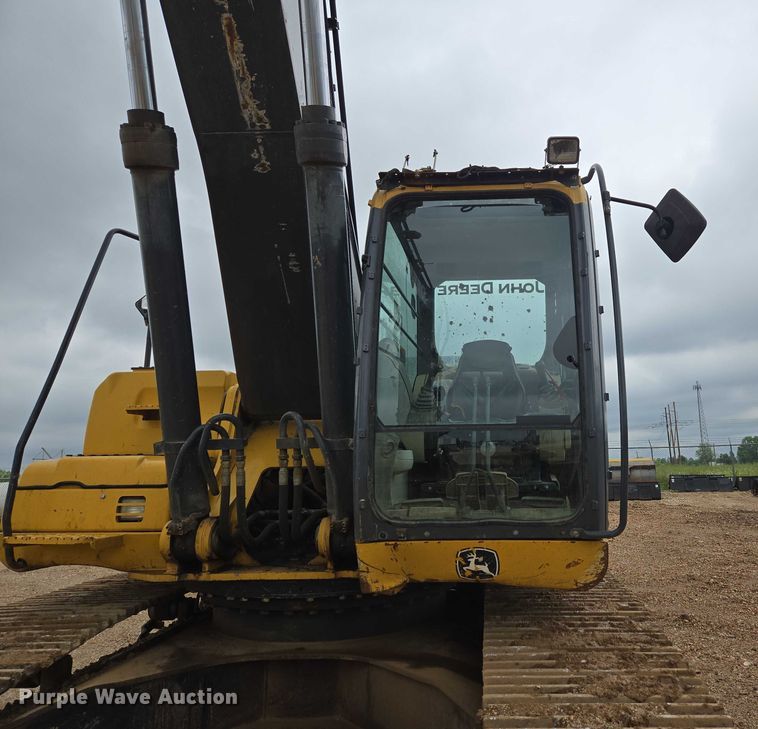 image for item EN3756 2012 John Deere 350G LC excavator