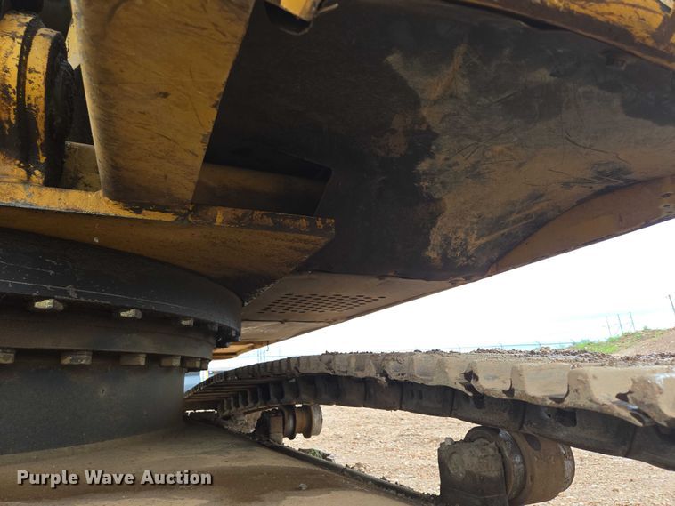 image for item EN3756 2012 John Deere 350G LC excavator