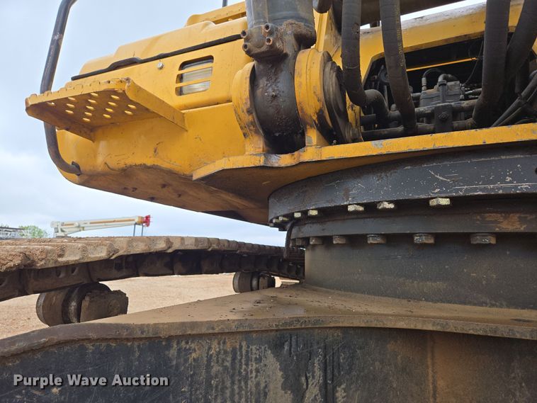 image for item EN3756 2012 John Deere 350G LC excavator