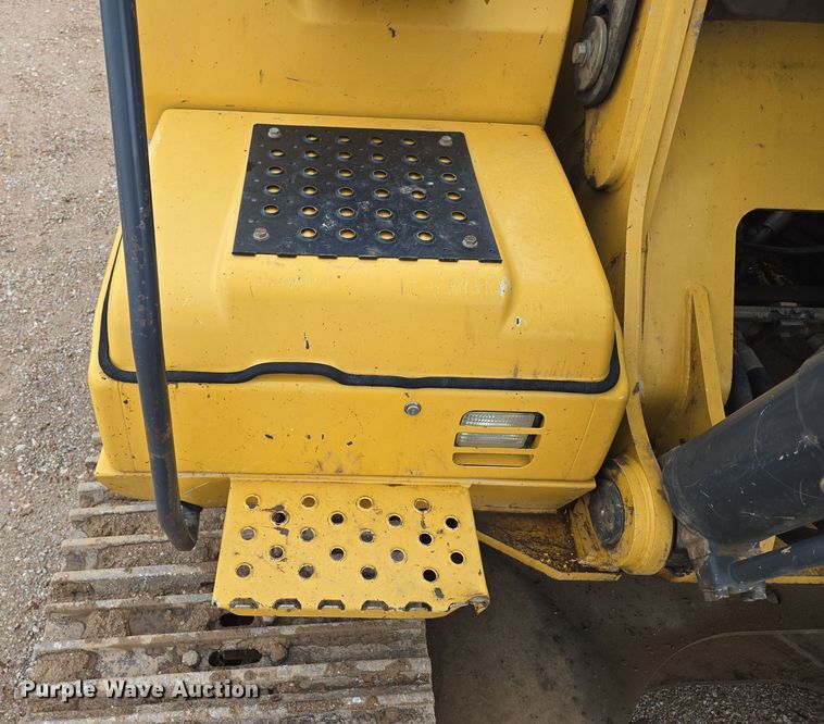 image for item EN3756 2012 John Deere 350G LC excavator