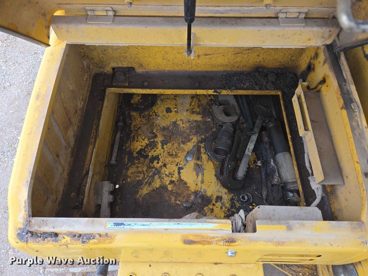 image for item EN3756 2012 John Deere 350G LC excavator