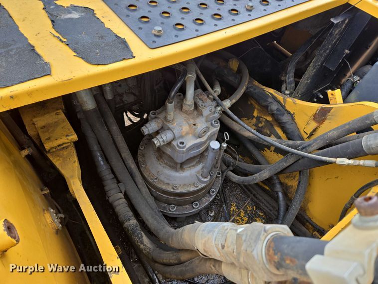 image for item EN3756 2012 John Deere 350G LC excavator