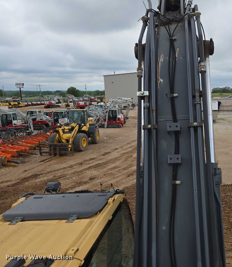 image for item EN3756 2012 John Deere 350G LC excavator