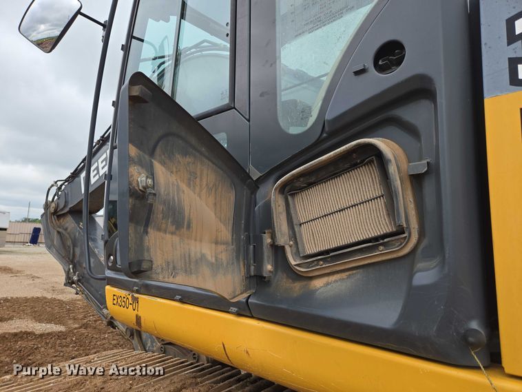 image for item EN3756 2012 John Deere 350G LC excavator