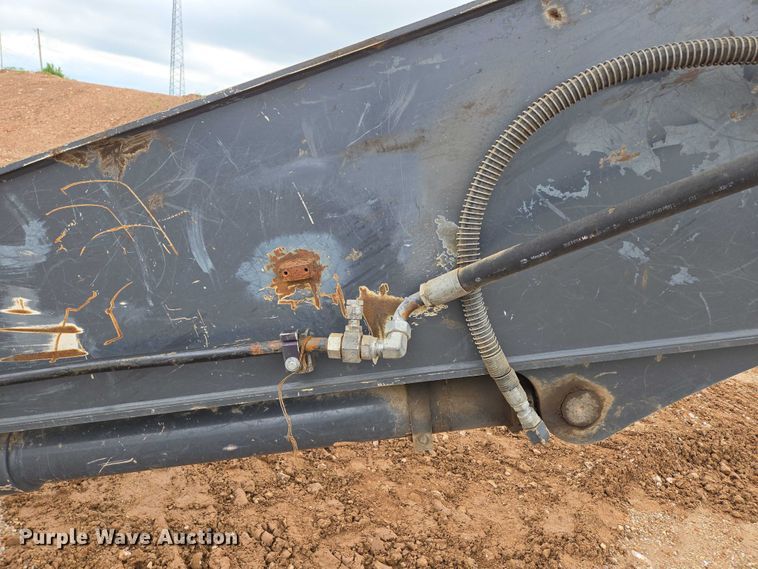 image for item EN3756 2012 John Deere 350G LC excavator