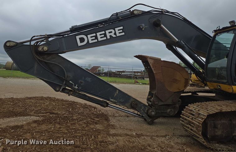 image for item EN3756 2012 John Deere 350G LC excavator