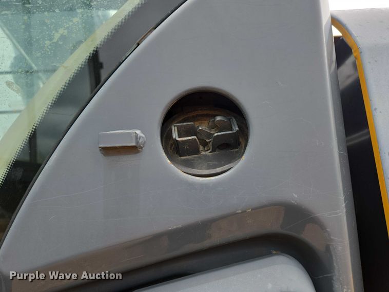 image for item EN3756 2012 John Deere 350G LC excavator