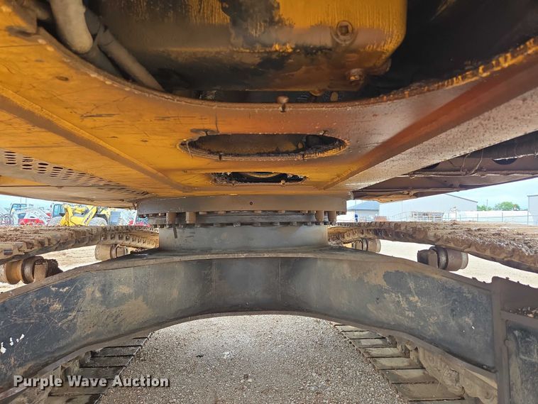 image for item EN3756 2012 John Deere 350G LC excavator