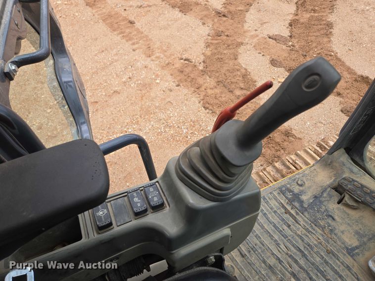 image for item EN3756 2012 John Deere 350G LC excavator