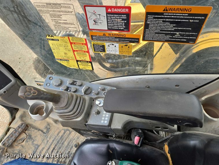 image for item EN3756 2012 John Deere 350G LC excavator